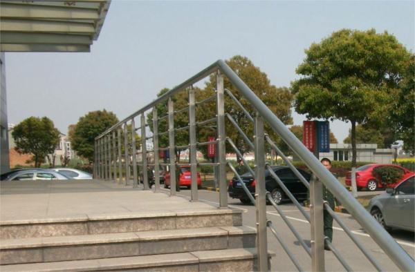 愛(ài)邦不銹鋼扶手CBD商務(wù)中心不銹鋼扶手辦公室不銹鋼扶手